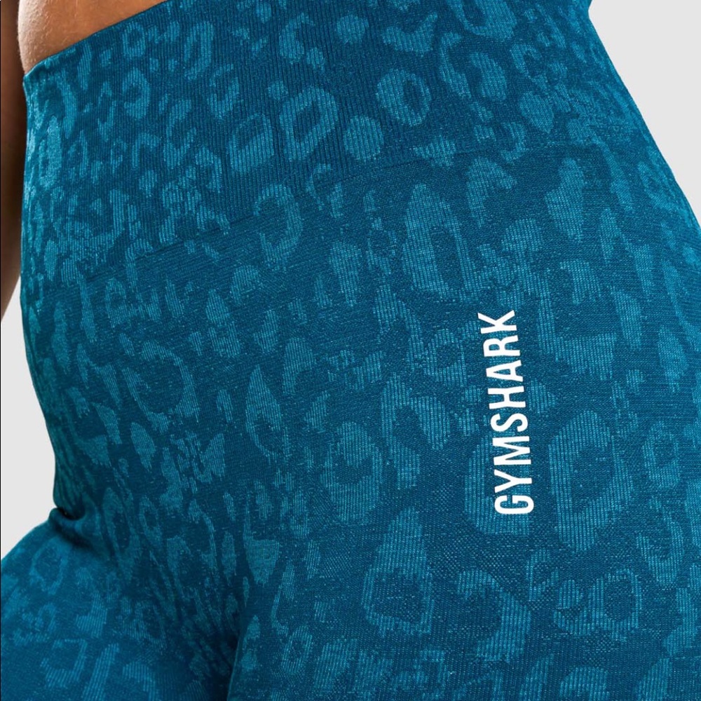 Medium blue gym shark leggings without tags